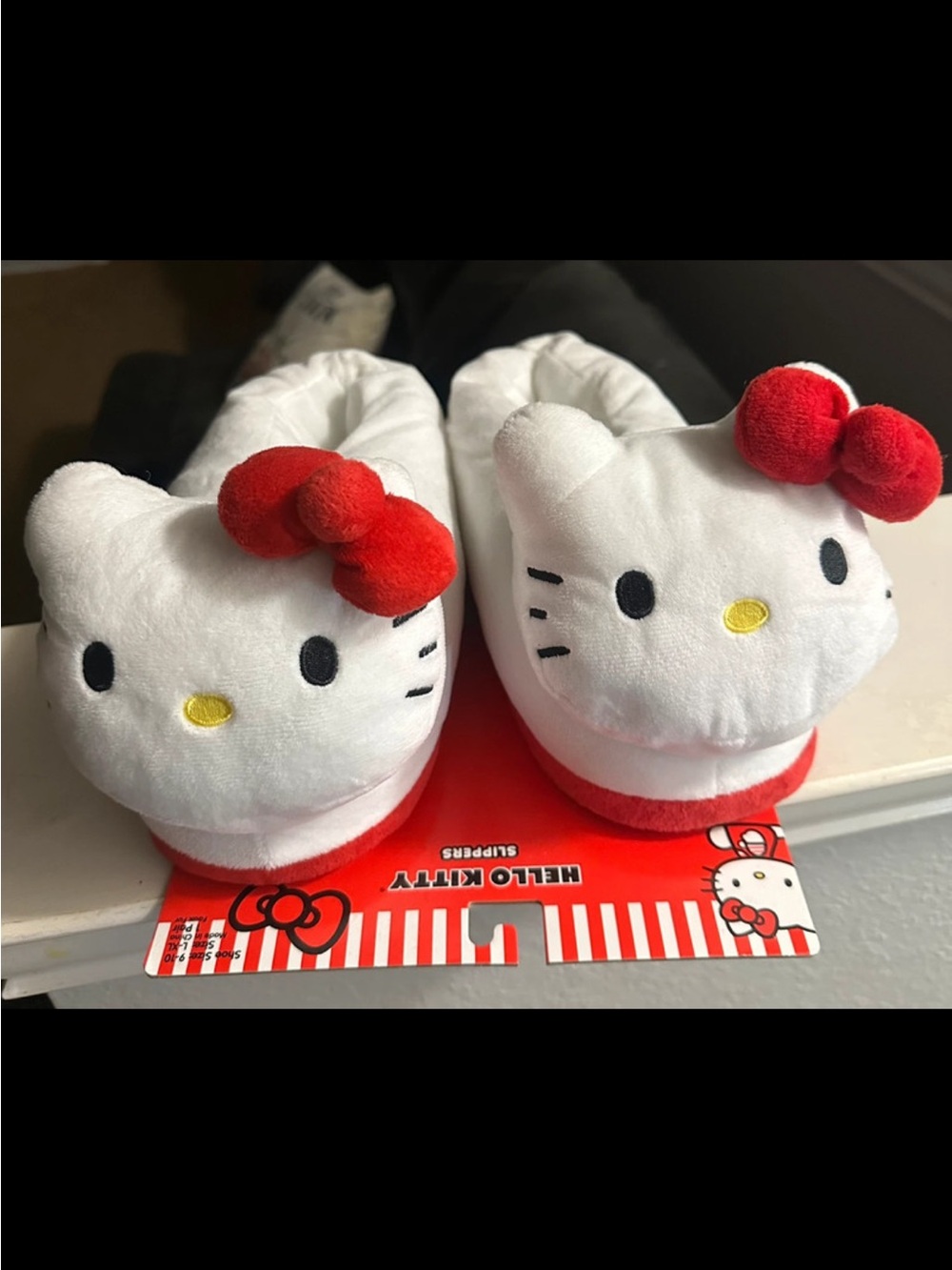 Hello Kitty White and Red Plush Women Slippers with Bow Size L/XL